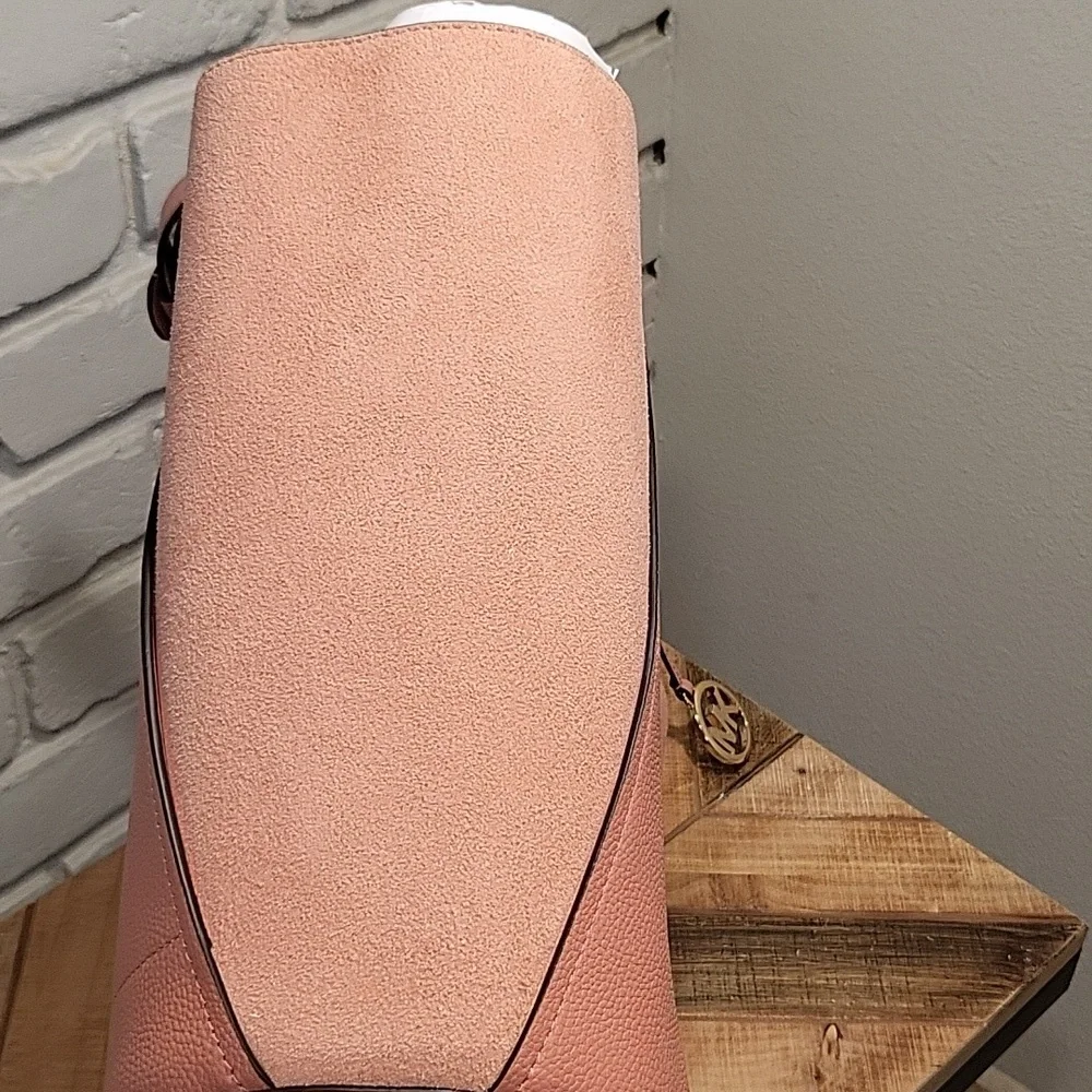 👜 Michael Kors Portia Bucket Large Tote NWT - Picture 6 of 16